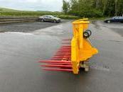 6’ 6” hydraulic tipping frame with 3-point linkage and weight carrier plate suitable for JD weight bolster